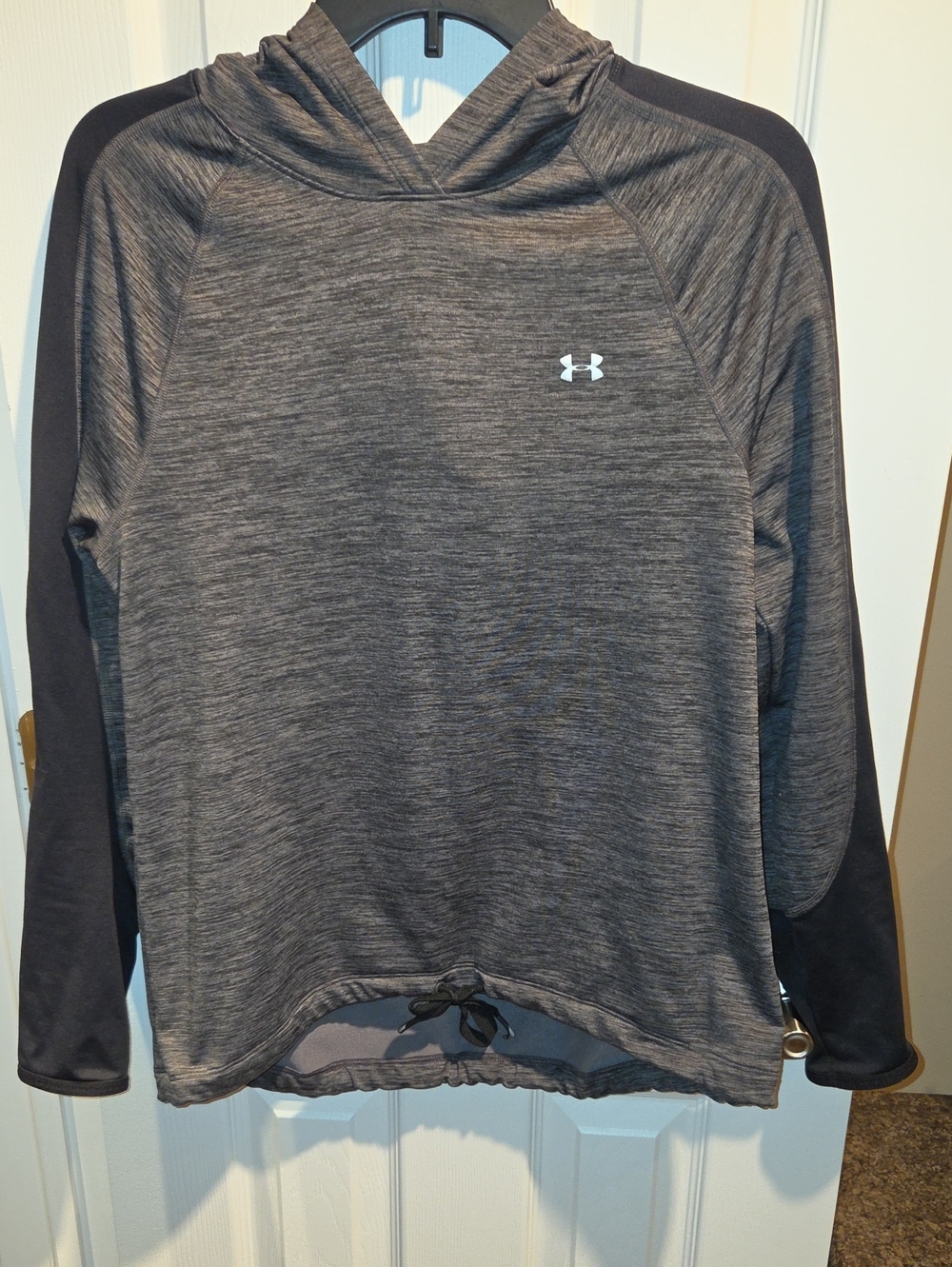 Under Armour Women's Dark Gray Heather Hooded Performance Pullover